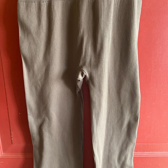 Brand New Elegant Brown Jumpsuit with flare bottoms - Picture 4 of 8